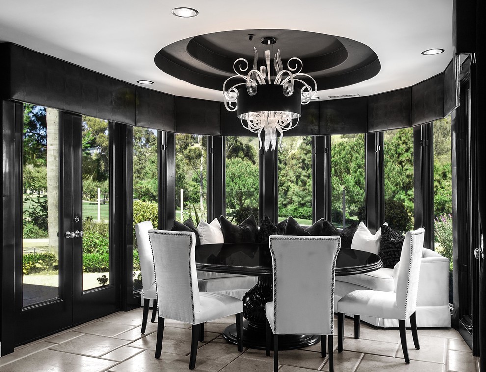 This is an example of a medium sized contemporary dining room in Orange County.