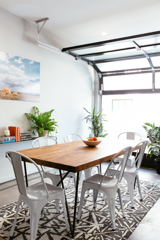 Inspiration för ett mellanstort funkis kök med matplats, med grå väggar och betonggolv