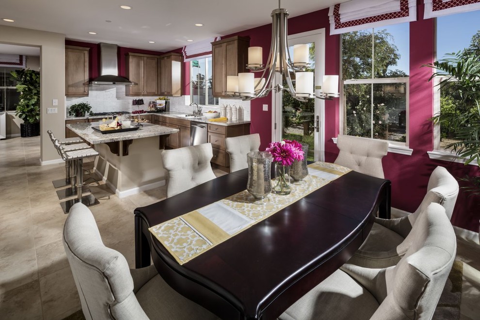 Пример оригинального дизайна: кухня-столовая среднего размера в современном стиле с розовыми стенами и полом из керамической плитки без камина