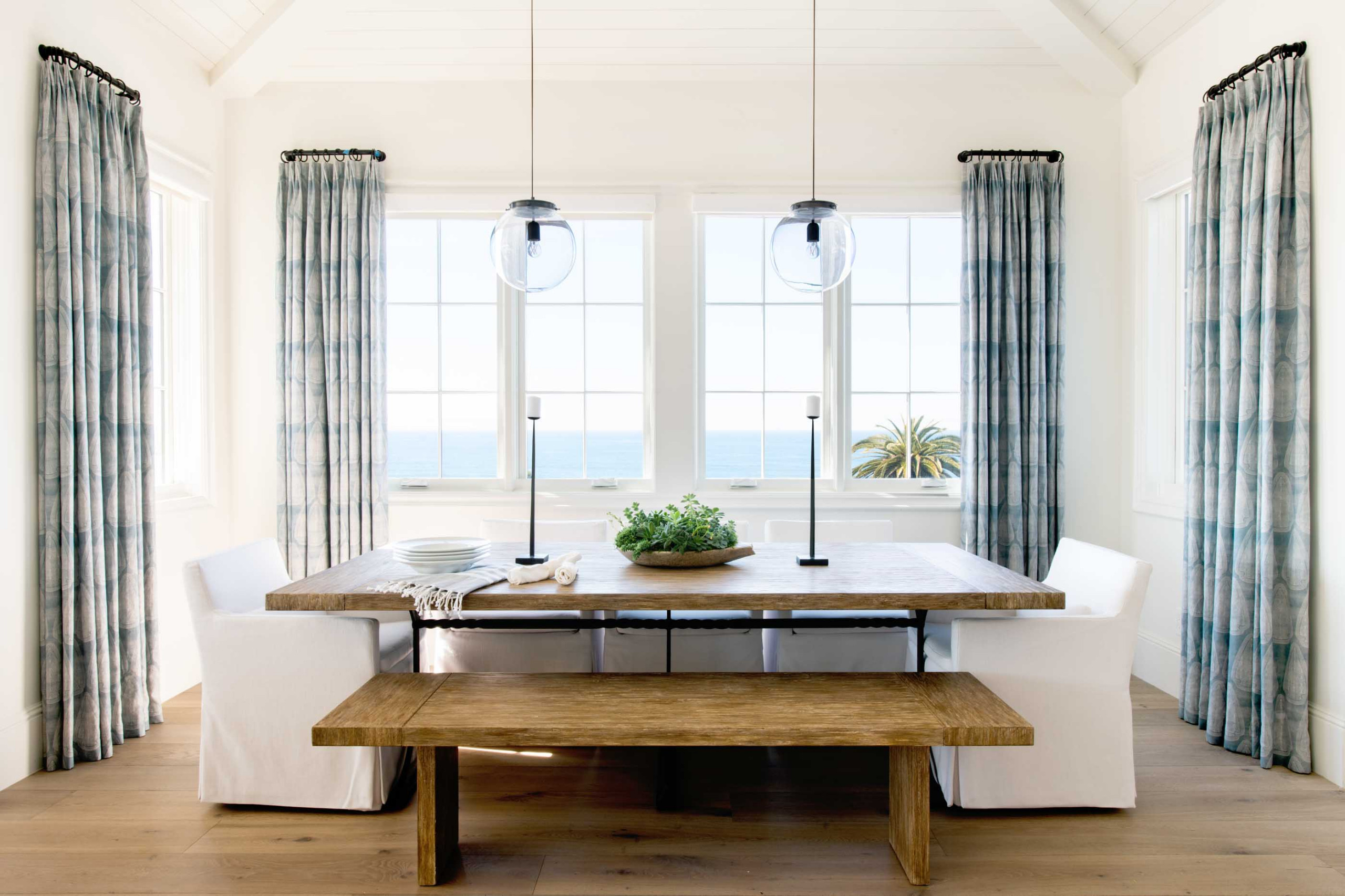 South Bay Coastal Farmhouse Beach Style Dining Room Los Angeles By White Sands Coastal Development Houzz