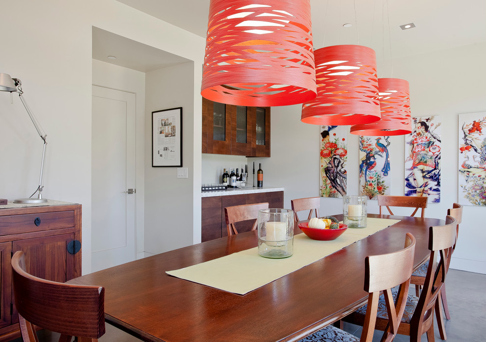 This is an example of a modern dining room in San Francisco.