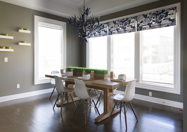 Inspiration for a contemporary dining room in Kansas City.