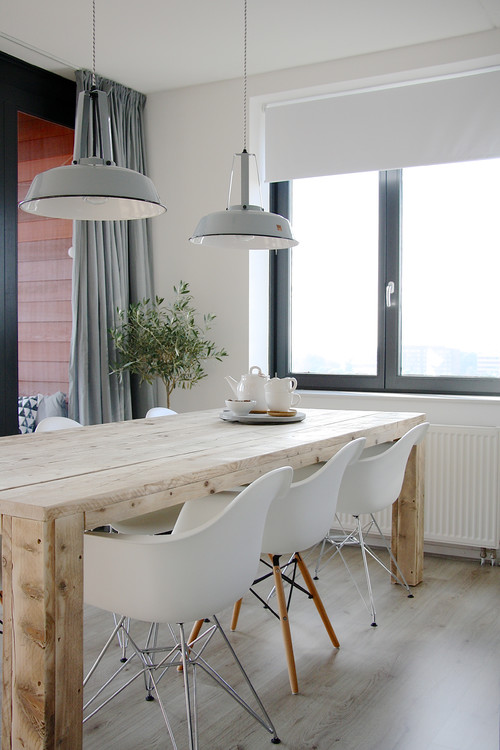 Oak table in the dining room