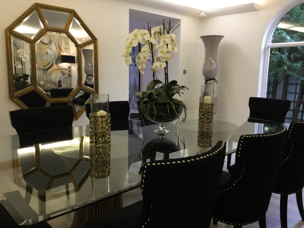 The WOW FACTOR In WHITECRAIGS the dining room Modern Dining Room