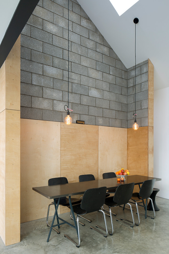 This is an example of an urban dining room in London.