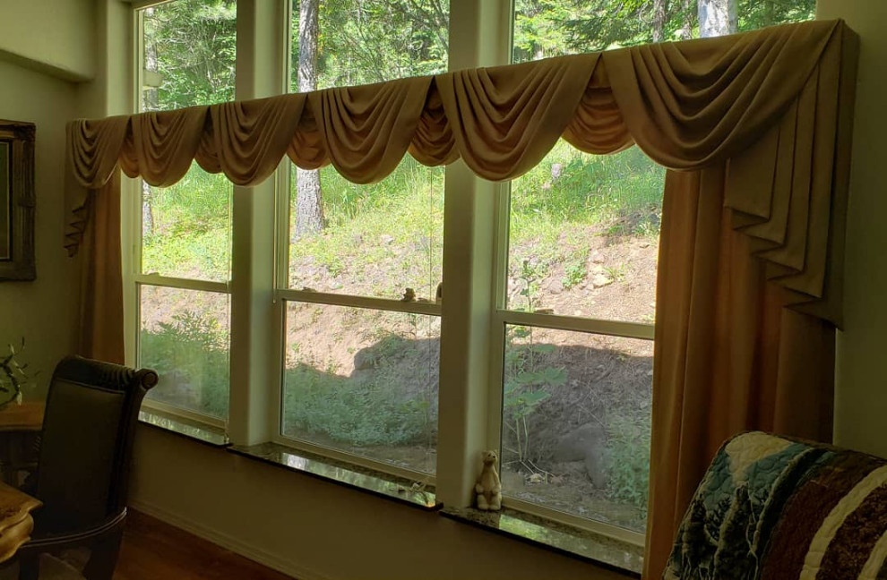 Thomas Window Treatments Traditional Dining Room Seattle by