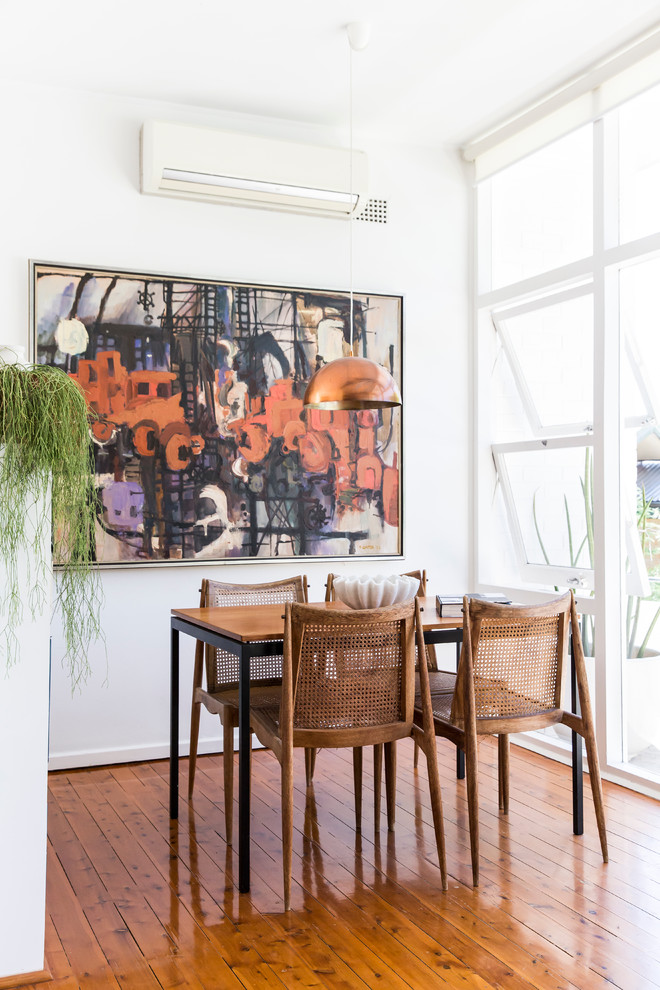 Inspiration for a modern dining room remodel in Sydney