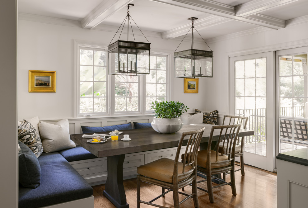 Dining room - traditional dining room idea in Portland
