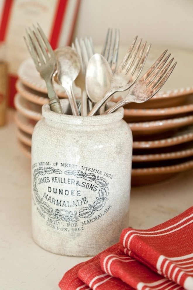 Idées déco pour une salle à manger classique.