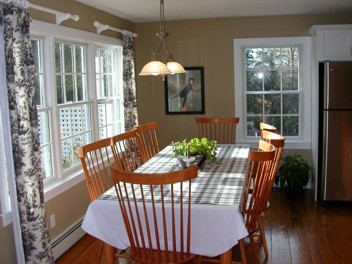 Warm tones..Greenbrier Beige, BM Traditional Dining Room Boston