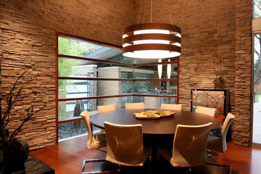 Inspiration for a contemporary dining room in Dallas.