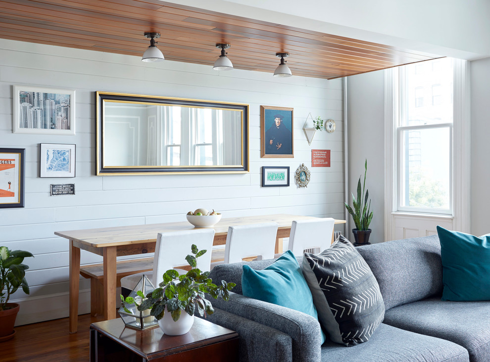 Источник вдохновения для домашнего уюта: столовая в стиле кантри с серыми стенами