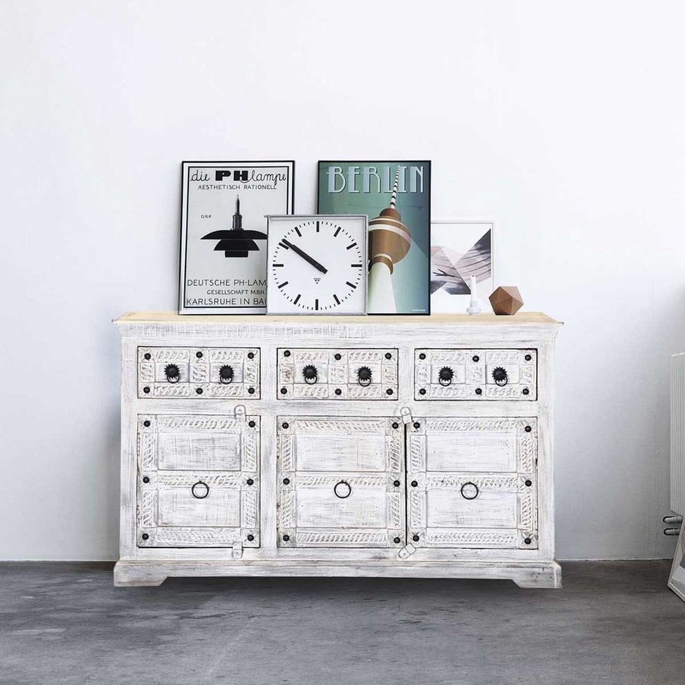 Winter White Tudor Reclaimed Wood Sideboard Ecléctico