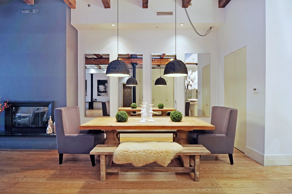 Inspiration for a contemporary dining room remodel in New York
