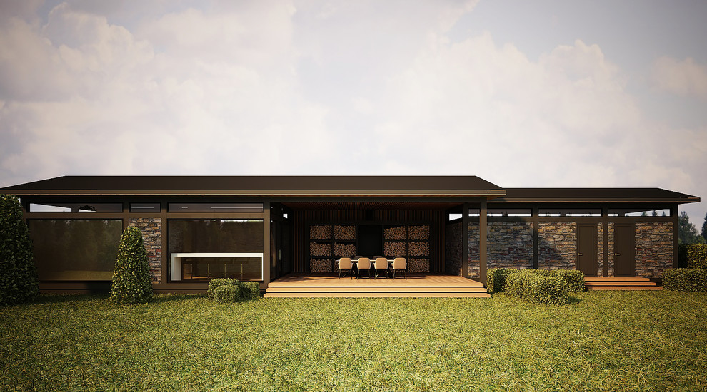 Стильный дизайн: одноэтажный частный загородный дом среднего размера в современном стиле с комбинированной облицовкой, вальмовой крышей и металлической крышей - последний тренд