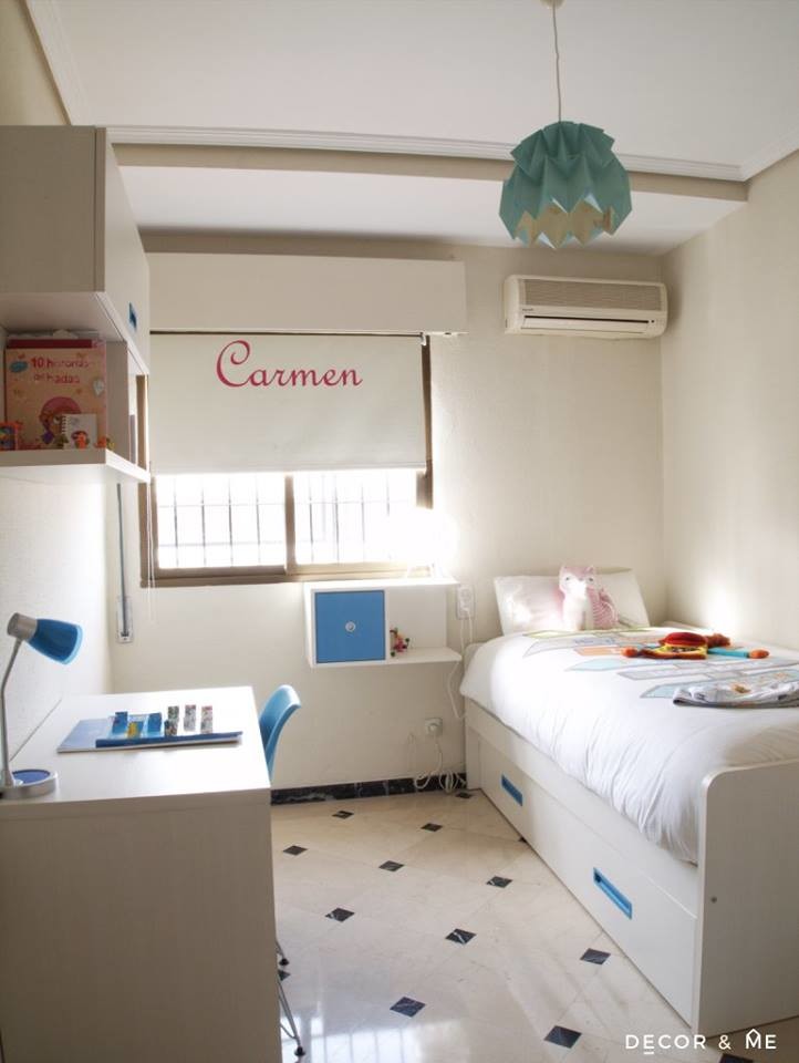 Photo of a contemporary kids' bedroom in Seville.