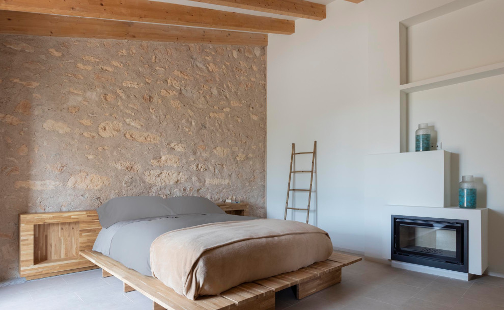 Example of a cottage bedroom design in Palma de Mallorca