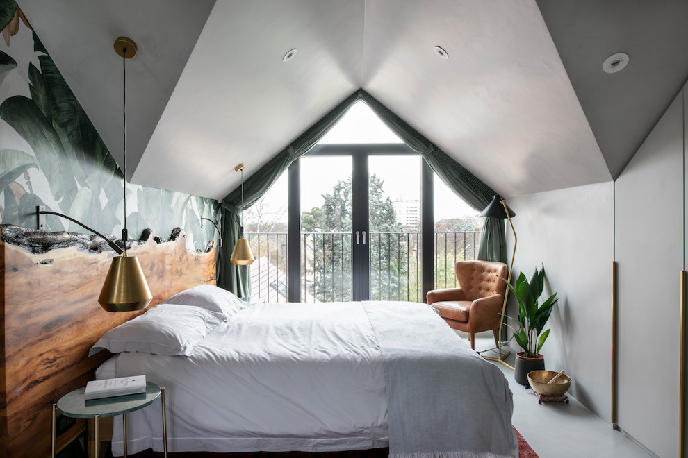 Источник вдохновения для домашнего уюта: гостевая спальня (комната для гостей) в современном стиле с серыми стенами и серым полом