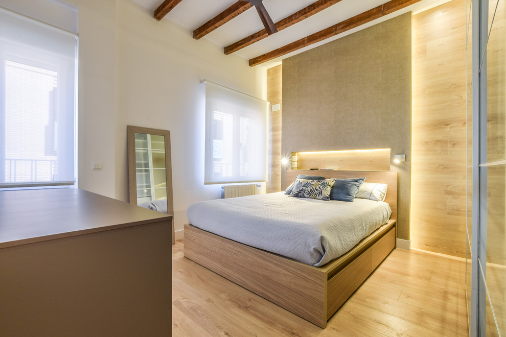 Contemporary bedroom in Madrid.