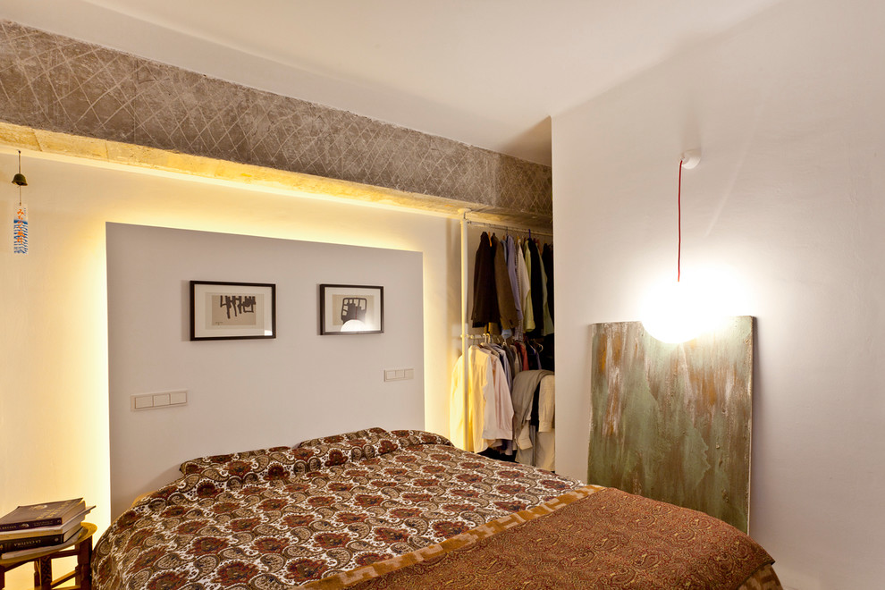 Eklektisches Schlafzimmer in Palma de Mallorca