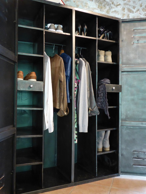Armoire métal années 50 industriel vintage dressing penderie - Industrial -  Cabinet - Le Havre - by Inspirationrecup.com | Houzz