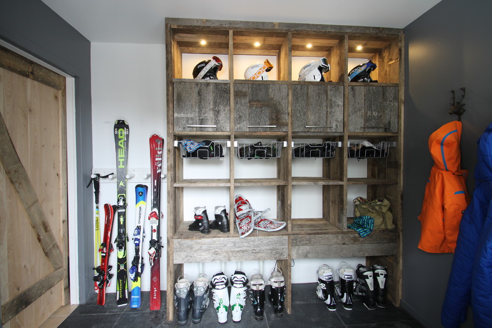 Rustic wardrobe in Montreal.