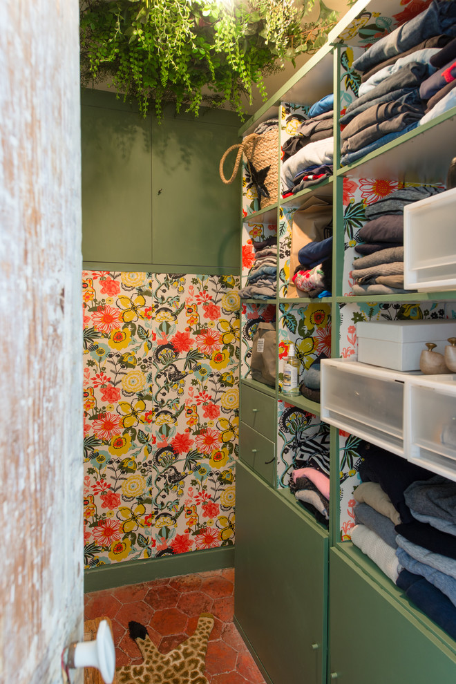 Wardrobe in Montpellier with a feature wall.