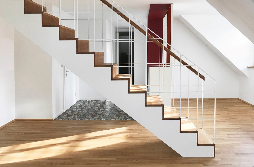 Design ideas for an expansive contemporary staircase in Frankfurt.