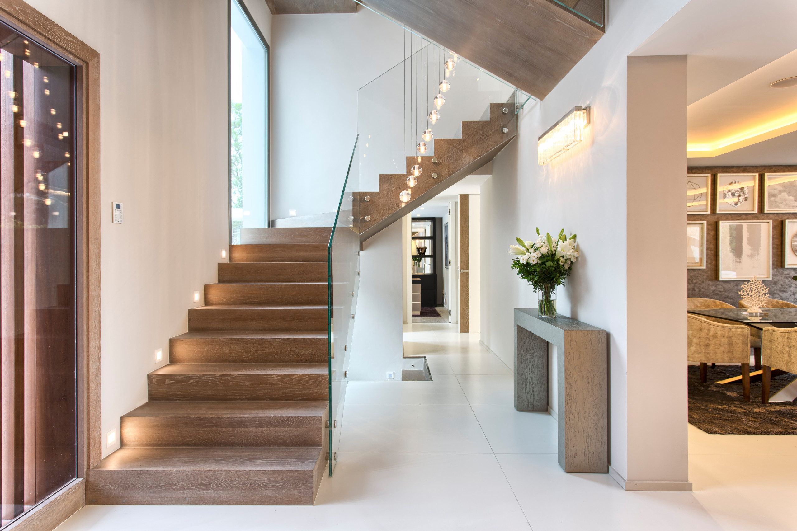 Escalera de entrada – Ideas para decorar diseños residenciales