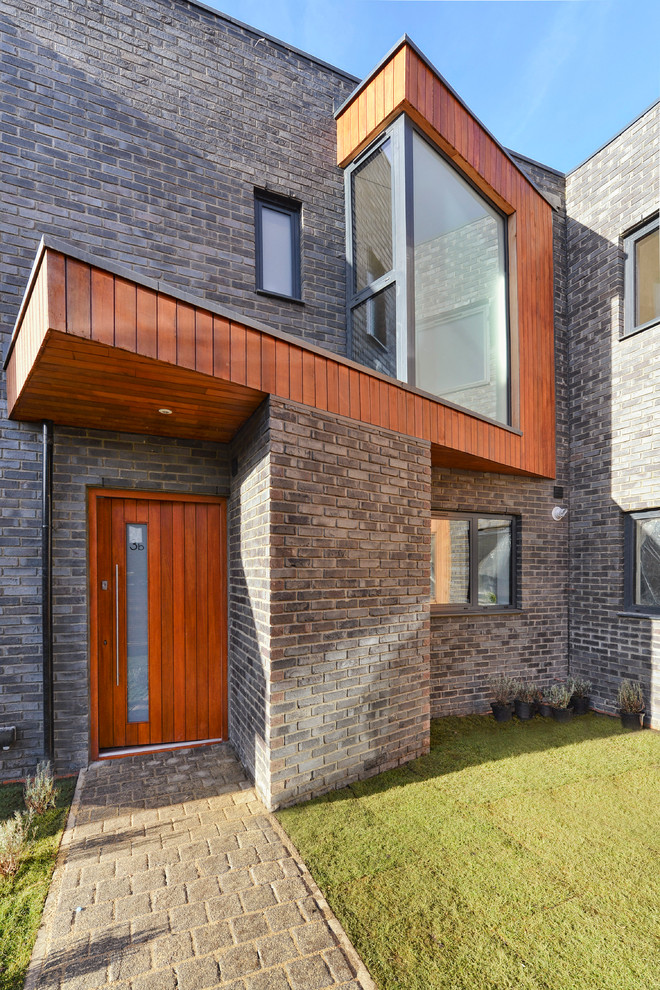 Contemporary entrance in London.