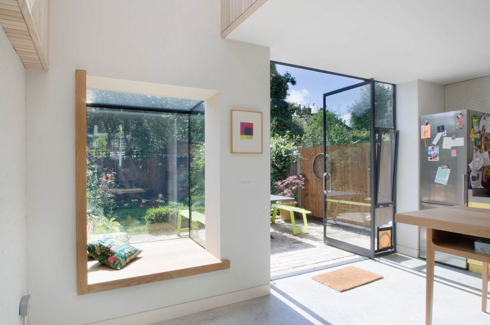 Photo of a contemporary entrance in London.