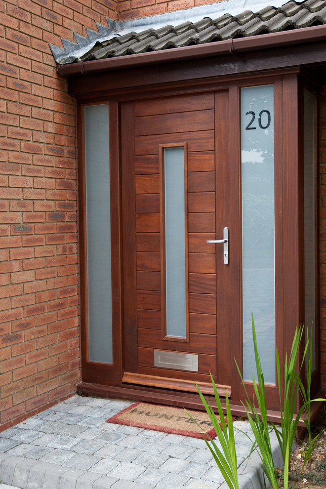 Inspiration for a contemporary entrance in West Midlands.