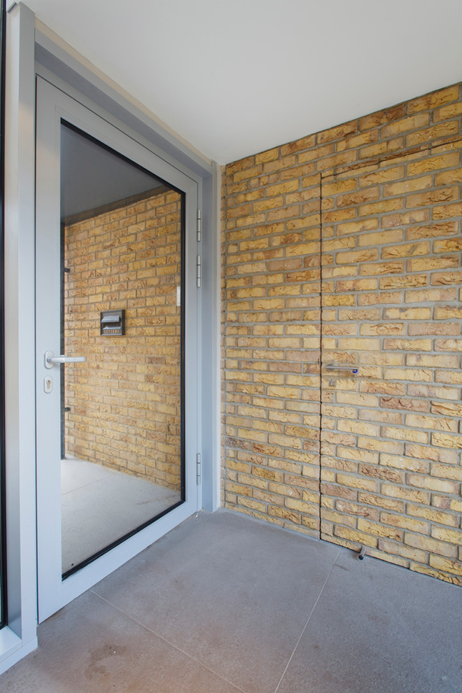 Industrial Haustür mit Einzeltür und Haustür aus Glas in London