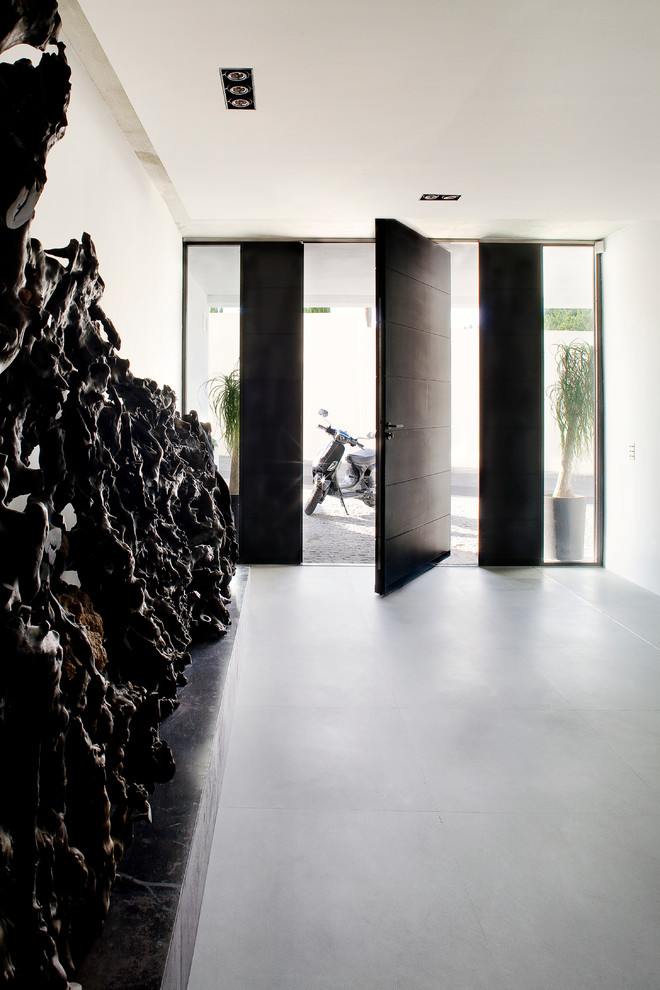 Photo of a contemporary foyer in Brest.