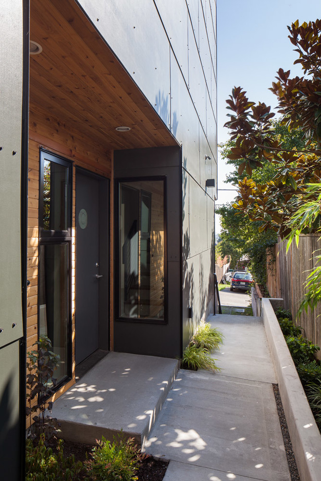 Contemporary entrance in Seattle.