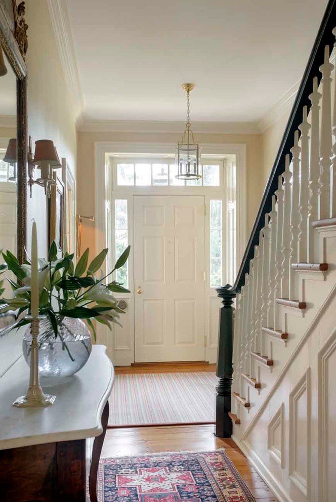 Entryway - transitional entryway idea in Philadelphia