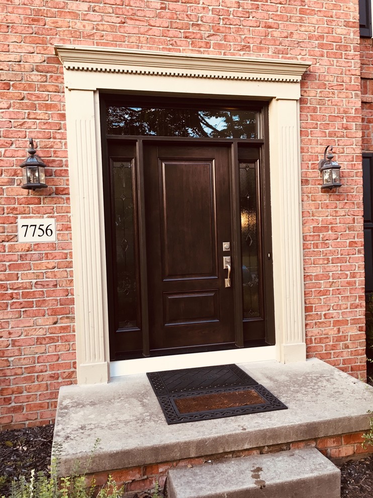 This is an example of a traditional entrance in Columbus.