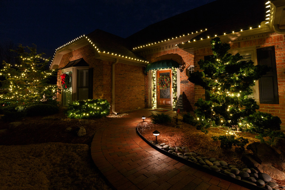 Alpharetta, GA Christmas Lighting Project 2 Traditional Entry
