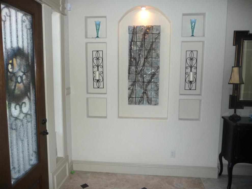 An Alcove Entry in Dallas, TX Modern Entry Dallas by Brenda