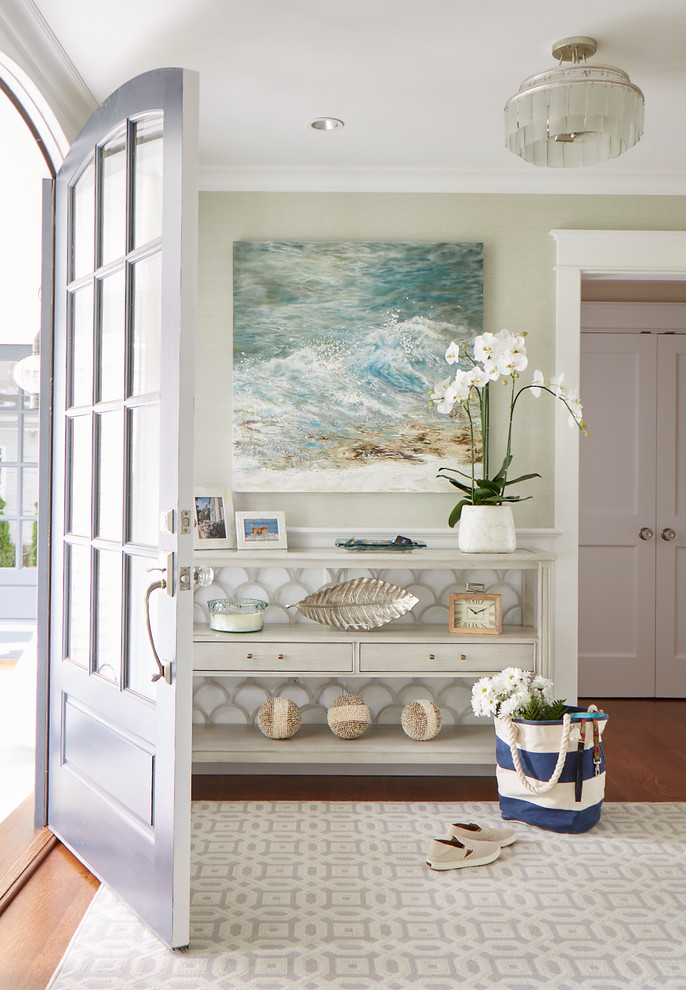 Mittelgroße Klassische Haustür mit beiger Wandfarbe, Einzeltür, Haustür aus Glas, braunem Holzboden und braunem Boden in Boston