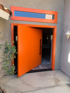 Porte-courrier. Couleur Orange