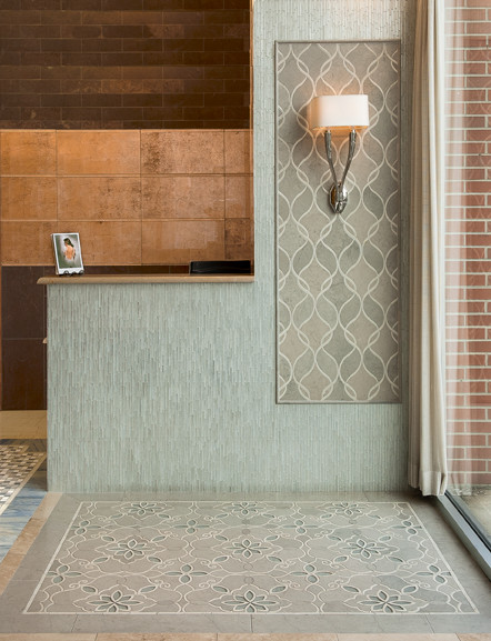 Example of a transitional entryway design in San Francisco