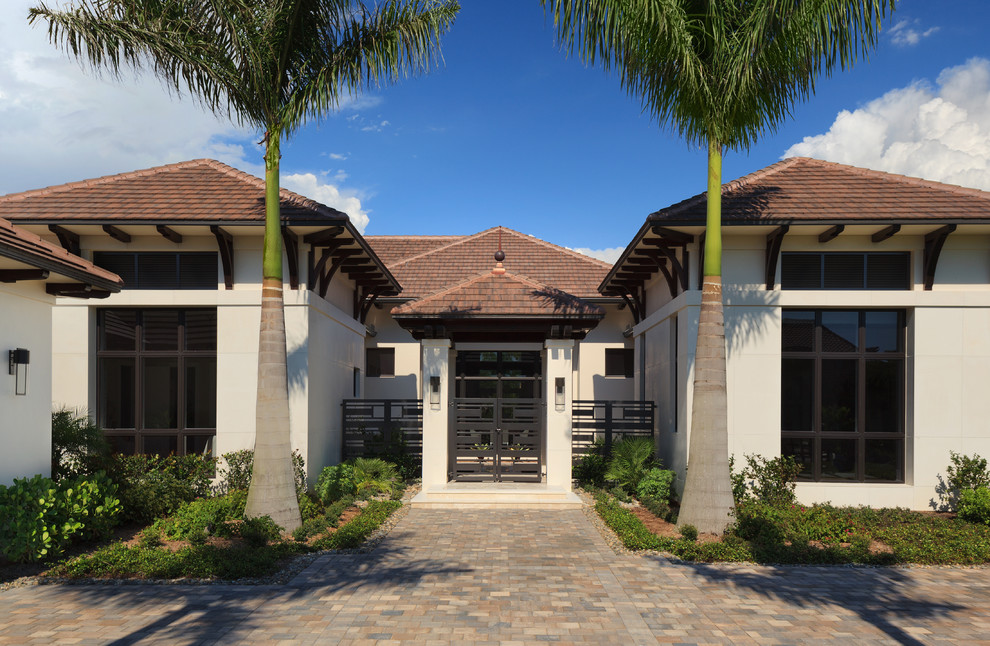 This is an example of a large traditional entrance in Miami.