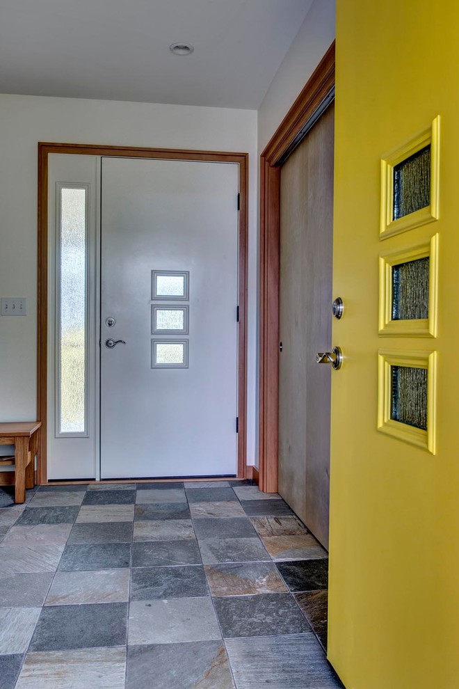 Immagine di un ingresso o corridoio design