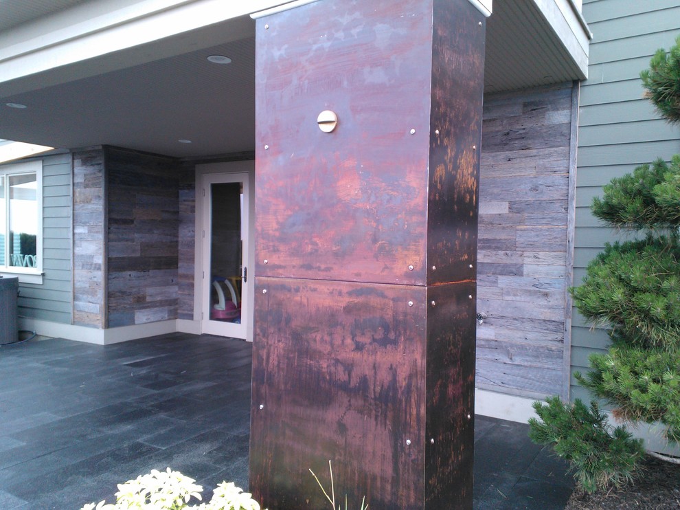シアトルにあるコンテンポラリースタイルのおしゃれな玄関の写真