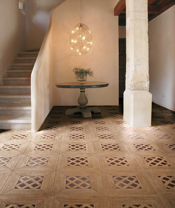 Inspiration for a timeless entryway remodel in Orange County