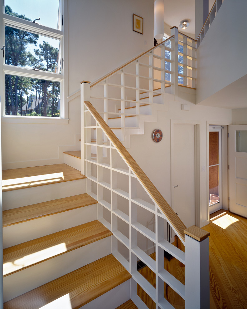 Staircase - mid-sized coastal staircase idea in Boston
