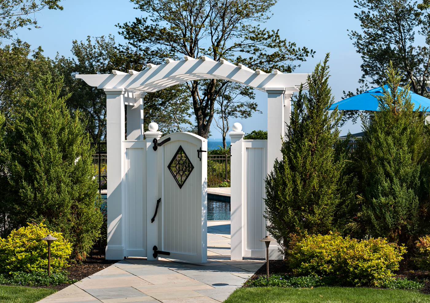Featured image of post Home Entrance Gate Arch Designs / Entrance arch gate design for inviting front yard decor.