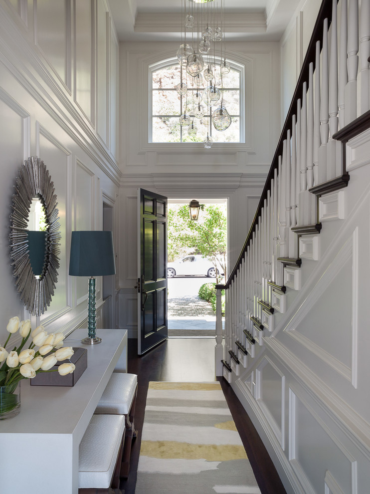 Example of a transitional foyer design in San Francisco