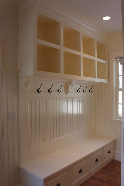 Bench Seats Lockers Cubbies Mudroom American Traditional Entry Boston By Custom Home Finish Houzz